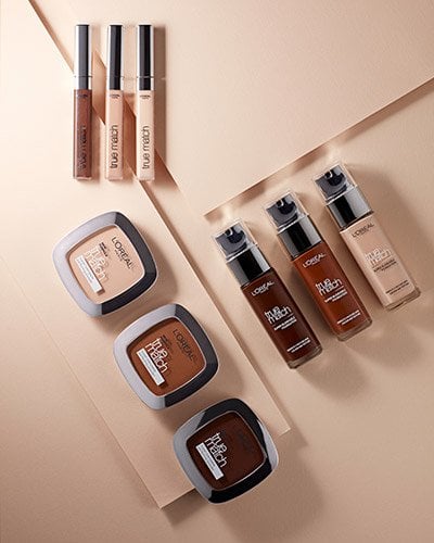 Base de maquillaje Flatlays de la base de maquillaje moldeable True Match 3