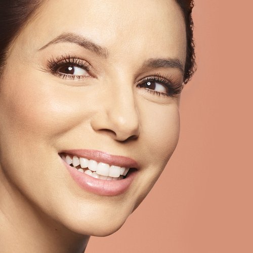 Eva Longoria Revitalift (producto estrella)
